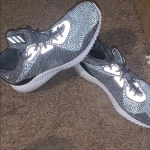 Women’s alpha bounces size 6.5